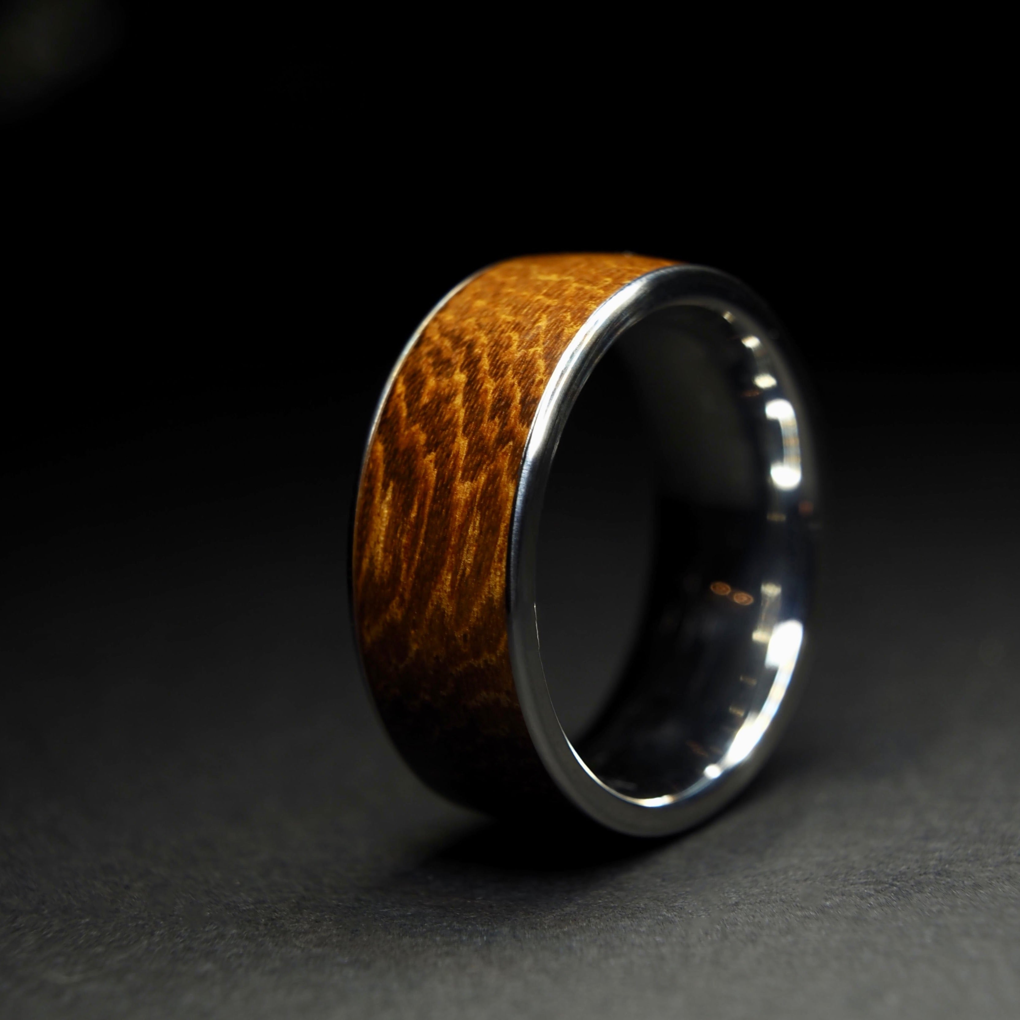 Iroko + Acciaio – Woodfox Rings